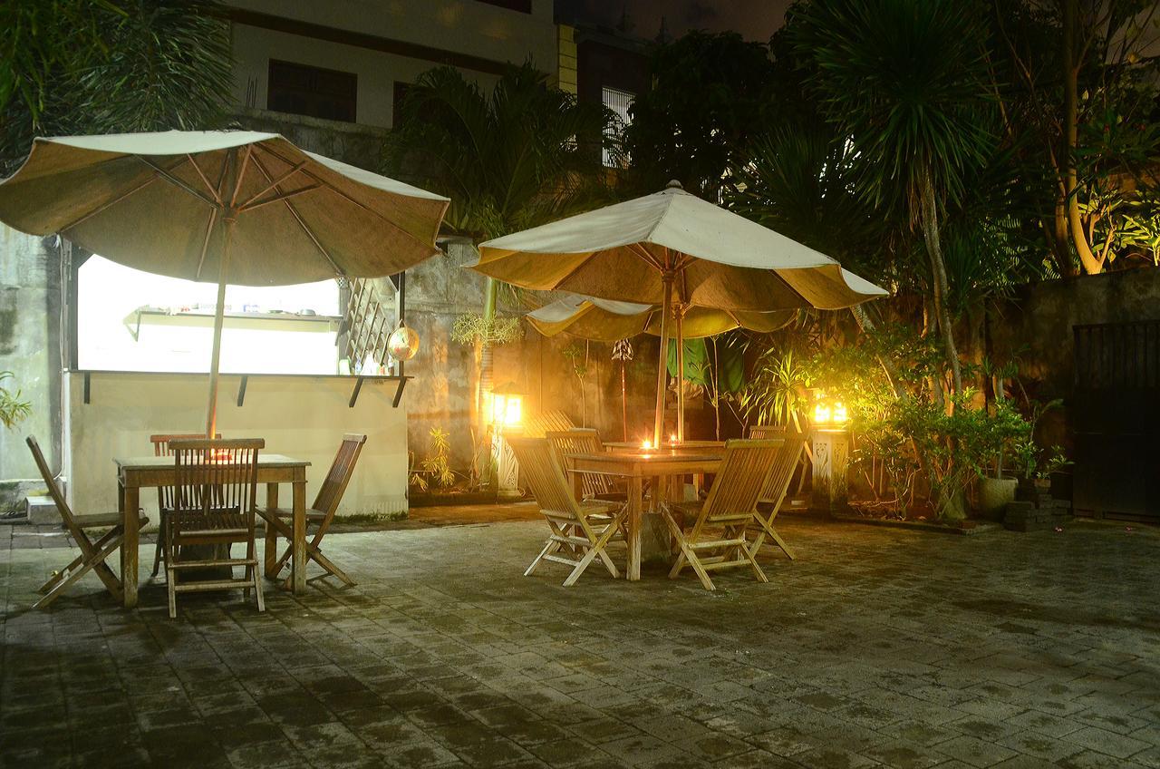 Budget Door Legian Inn Kuta  Exterior photo