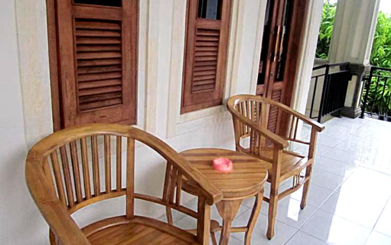Budget Door Legian Inn Kuta  Exterior photo